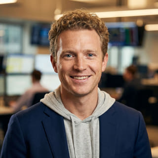Ryan Brooks, Çınar Birikit için Baş Trading Analisti